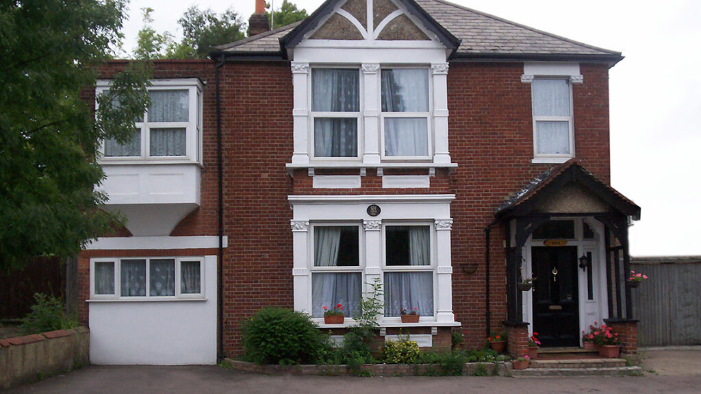 694 Pinner Road Voyage Care