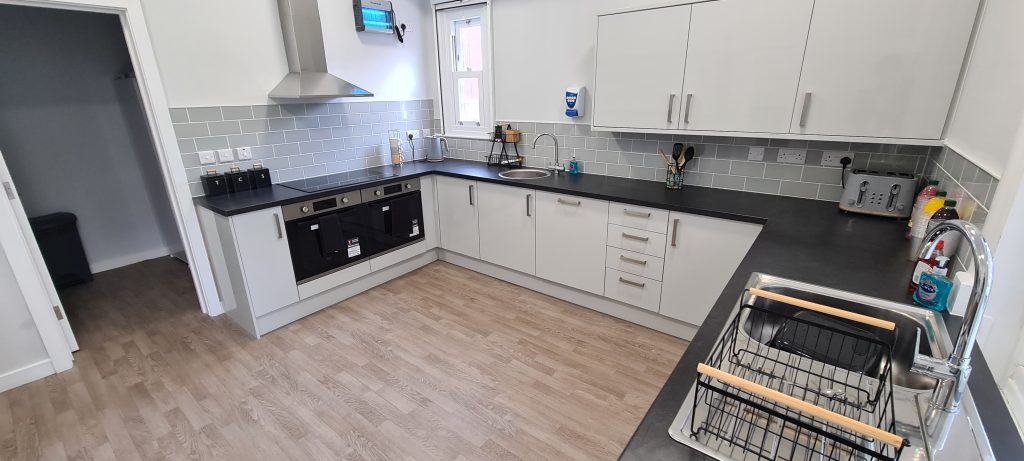 Image of the kitchen area at Mason House.